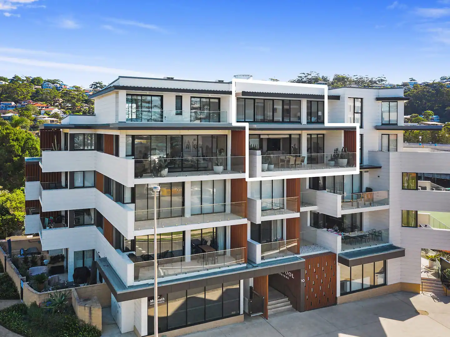 external-pinetree-penthouse-terrigal-holiday-home-coast-hosting