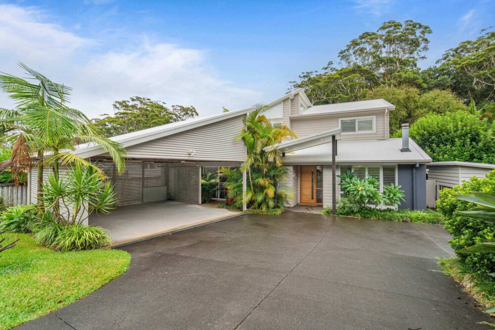 Serene, a luxury 4-bed waterfront home in Point Clare with pool, spa, boat ramp & stunning views. Sleeps 10. The ultimate Central Coast escape. Book now!